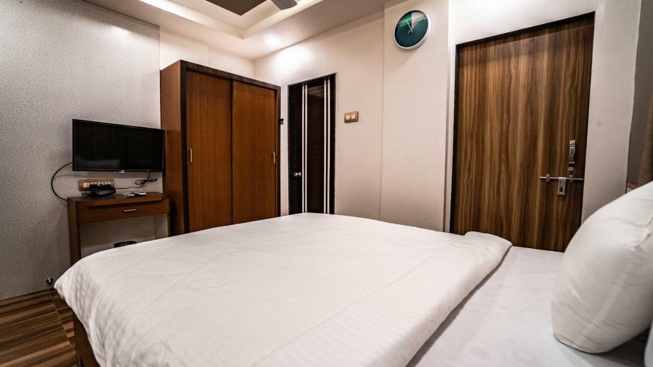 Pooja Villa Suites Near Manas Resort Igatpuri Exterior foto